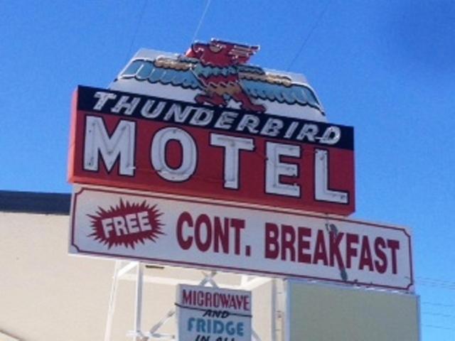 Thunderbird Motel Bishop Exteriör bild